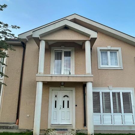 Hotel Royal Garden Niksic Exterior photo