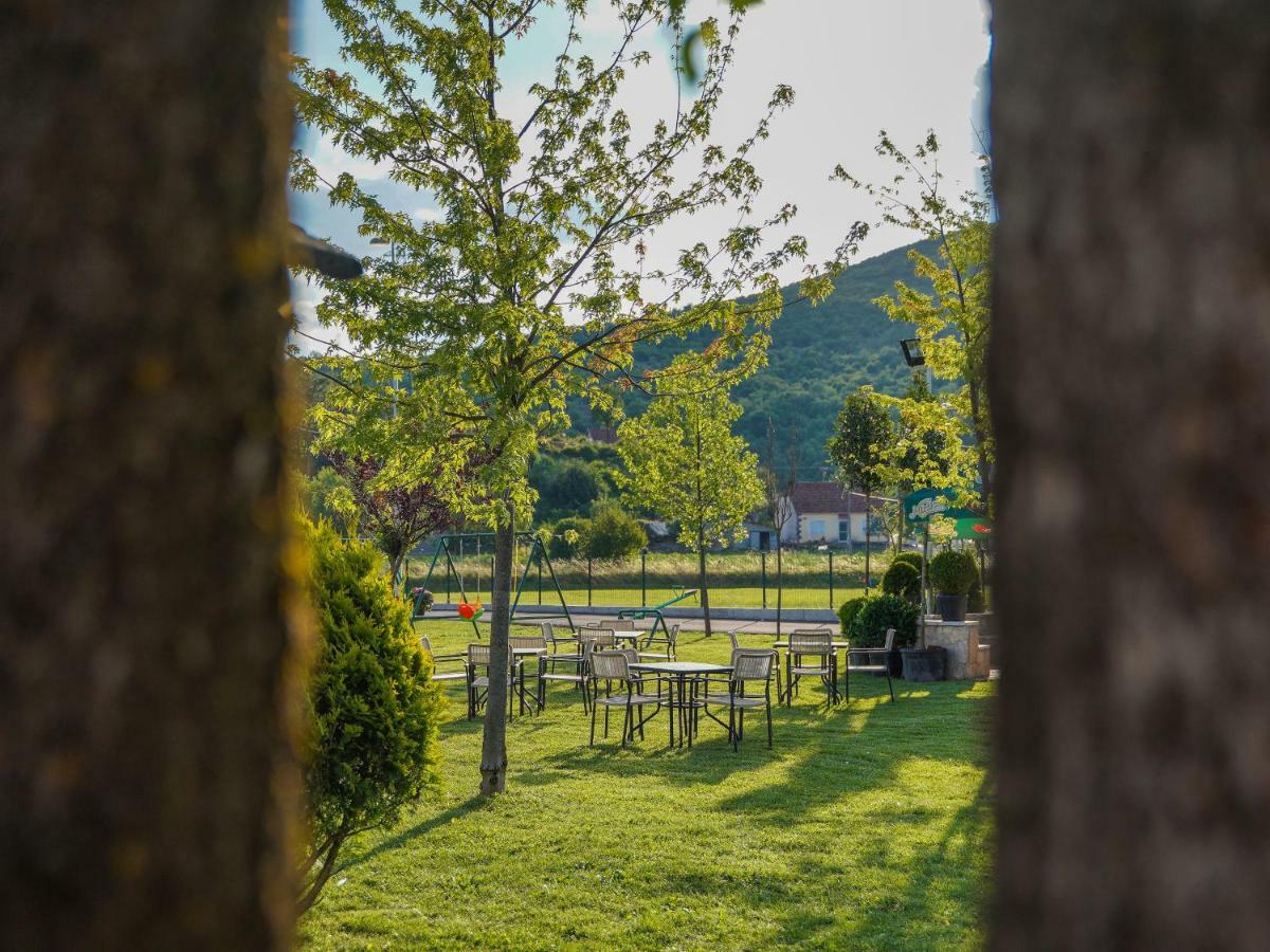 Hotel Royal Garden Niksic Exterior photo