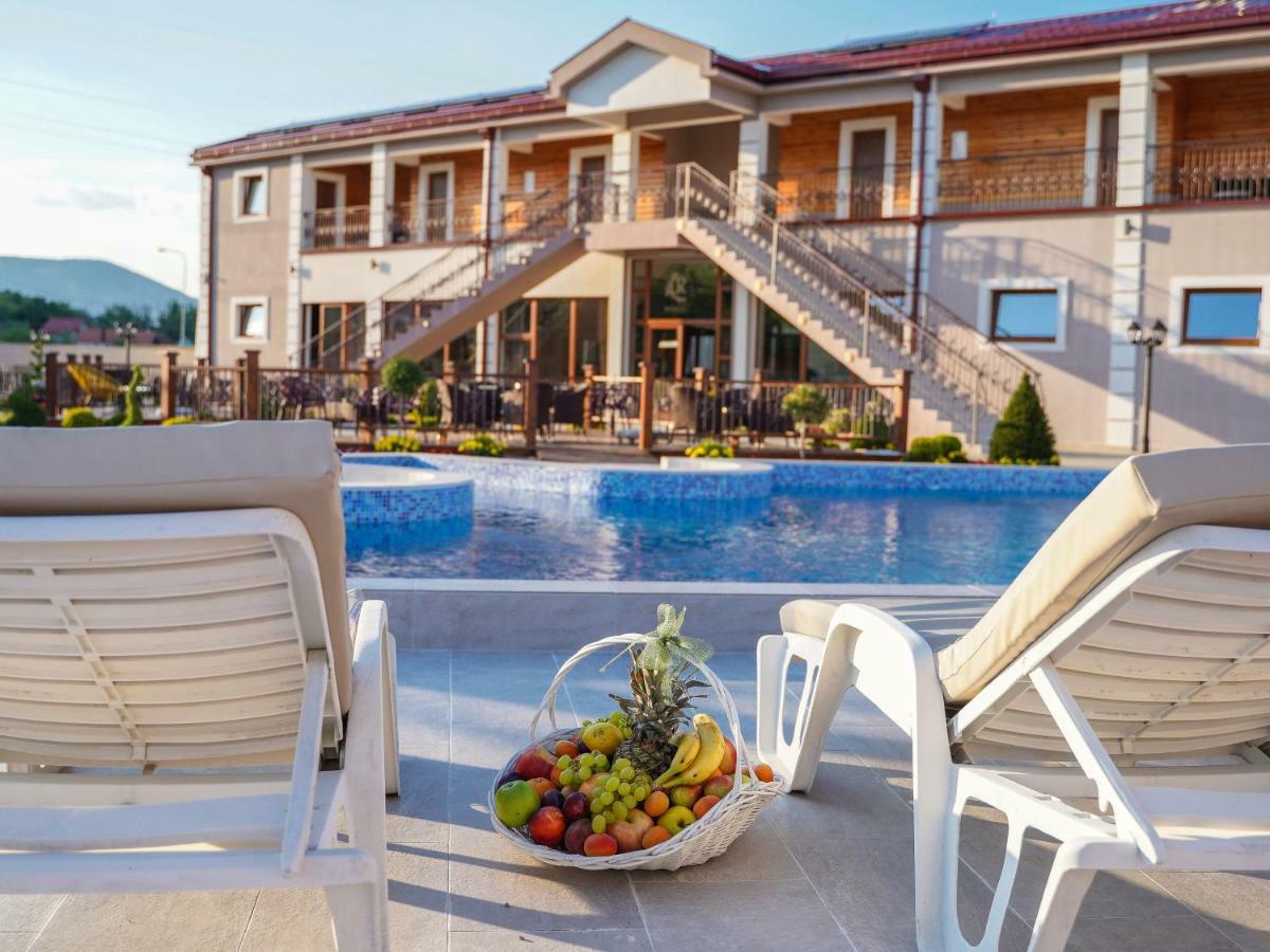Hotel Royal Garden Niksic Exterior photo
