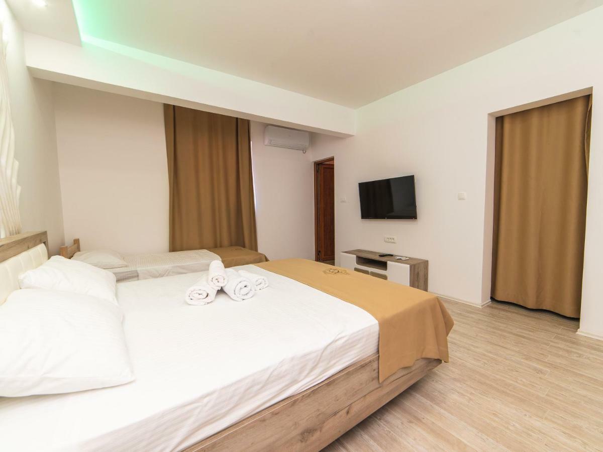 Hotel Royal Garden Niksic Exterior photo