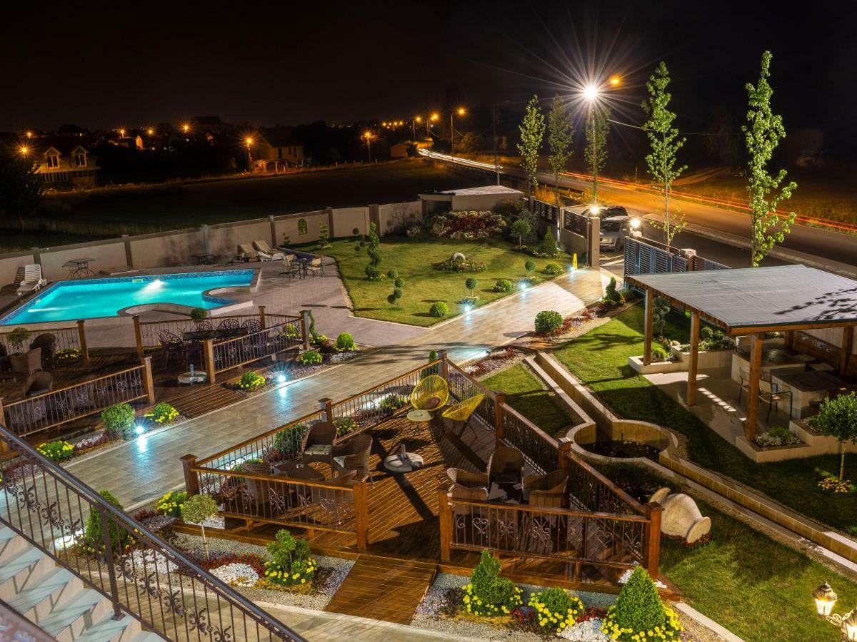 Hotel Royal Garden Niksic Exterior photo