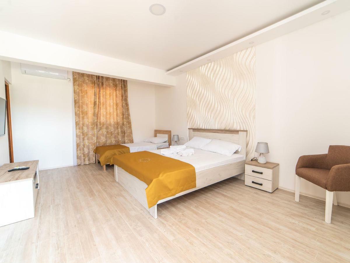 Hotel Royal Garden Niksic Exterior photo